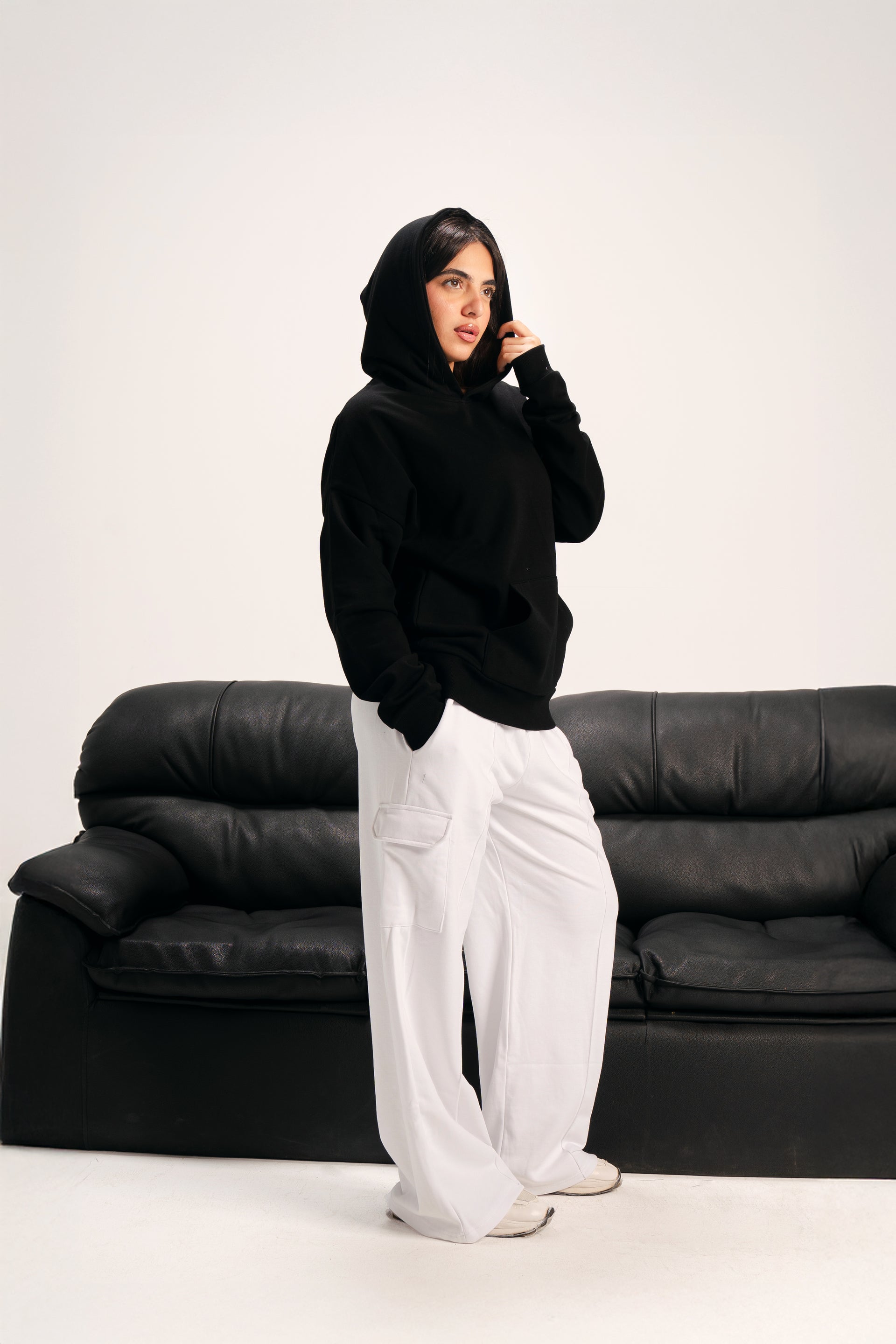 Pocketed Wide Midline Joggers